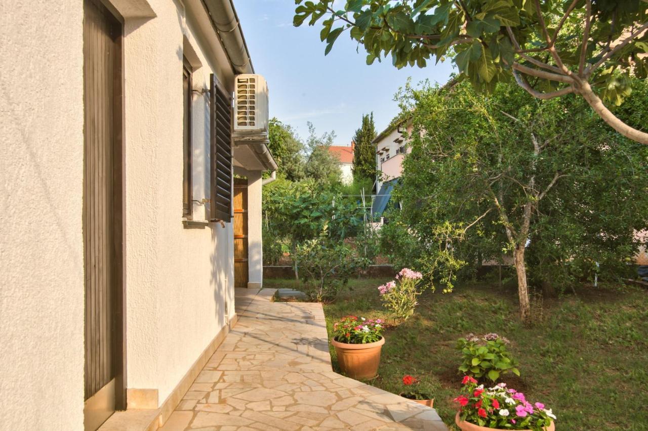 Apartman Tanja ฟาชานา ภายนอก รูปภาพ